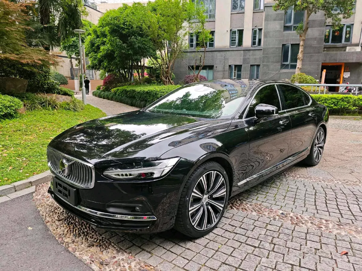 2021 Volvo S90 2.0T 250HP L4 8AT,autocango,china used car exporter,china ev exporter,chinese used car exporter,chinese used ev exporter