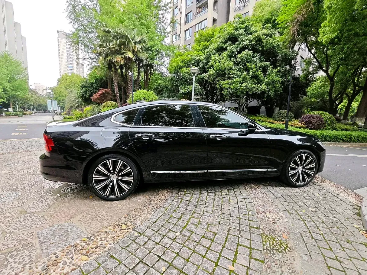 2021 Volvo S90 2.0T 250HP L4 8AT,autocango,china used car exporter,china ev exporter,chinese used car exporter,chinese used ev exporter