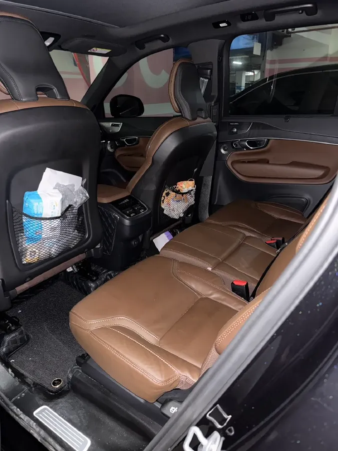 2024 Volvo XC90 2.0T 299HP L4 8AT,autocango,china used car exporter,china ev exporter,chinese used car exporter,chinese used ev exporter