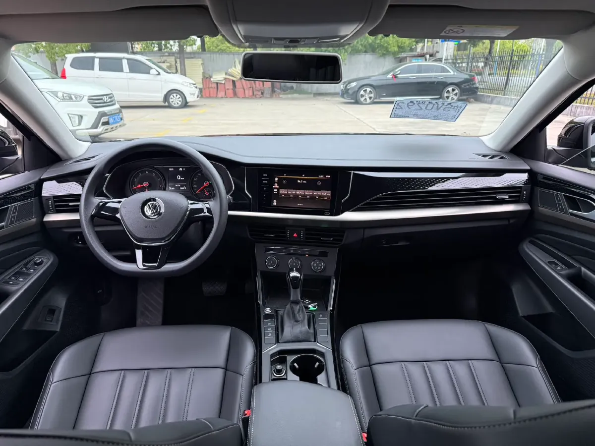 2019 Chevrolet Equinox 1.5T 180HP L4 6AT,autocango,china used car exporter,china ev exporter,chinese used car exporter,chinese used ev exporter