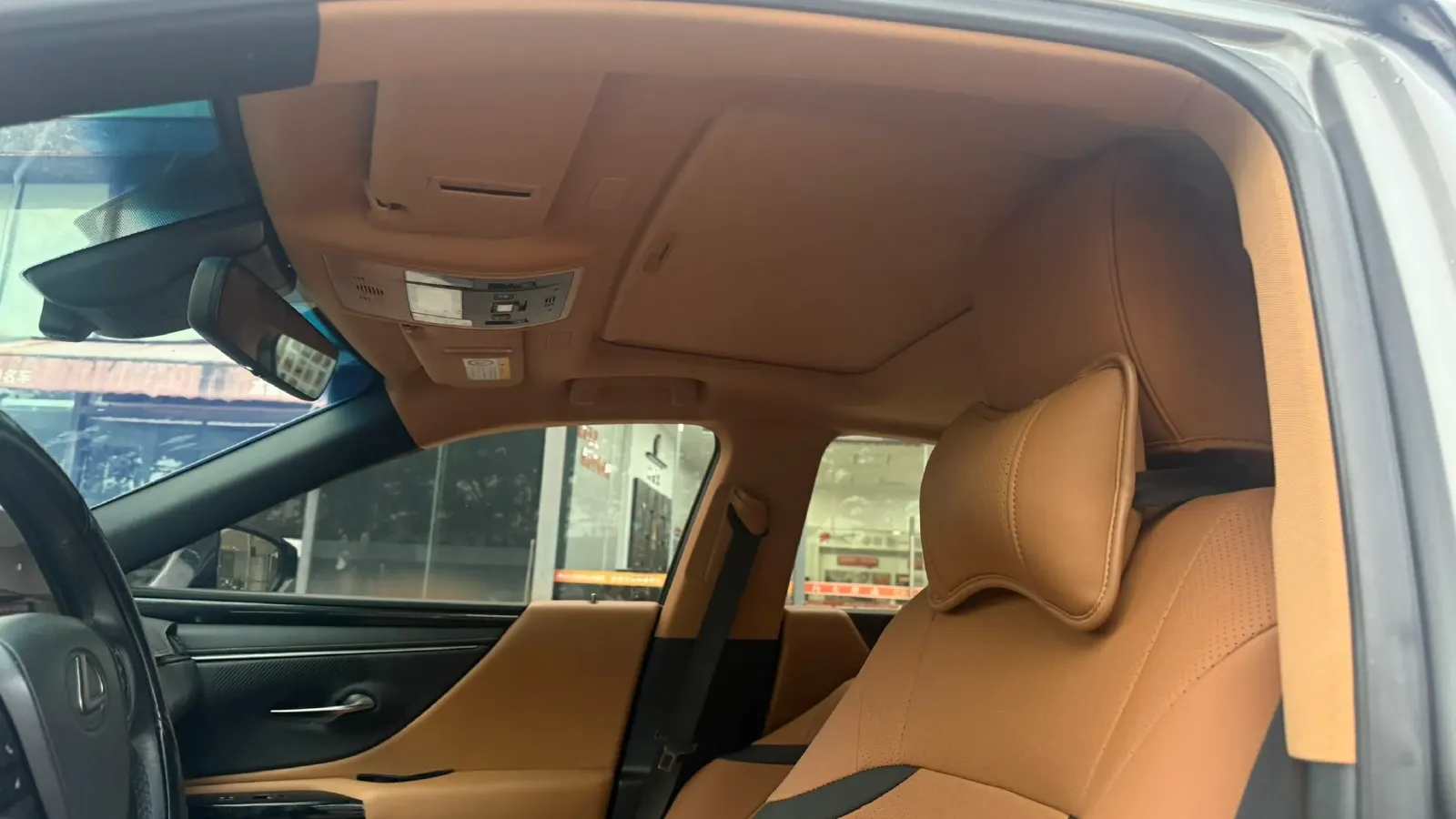 2022 Lexus ES 2.0L 173HP L4 CVT,autocango,china used car exporter,china ev exporter,chinese used car exporter,chinese used ev exporter