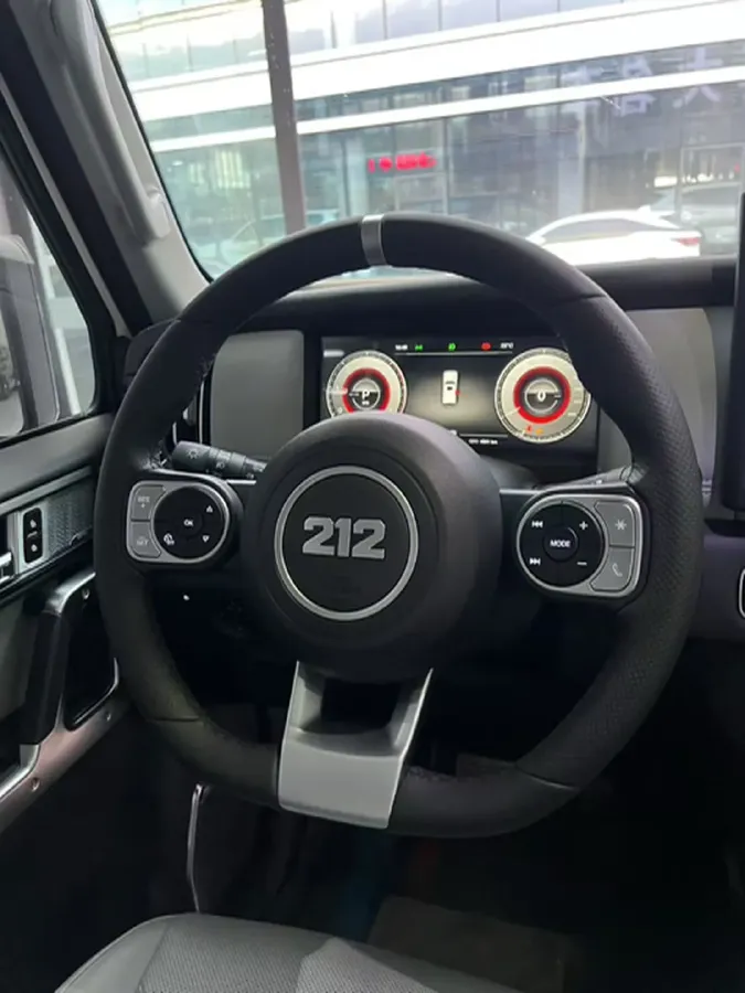 2025 212 212 T01 2.0T 170HP L4 8AT,autocango,china used car exporter,china ev exporter,chinese used car exporter,chinese used ev exporter