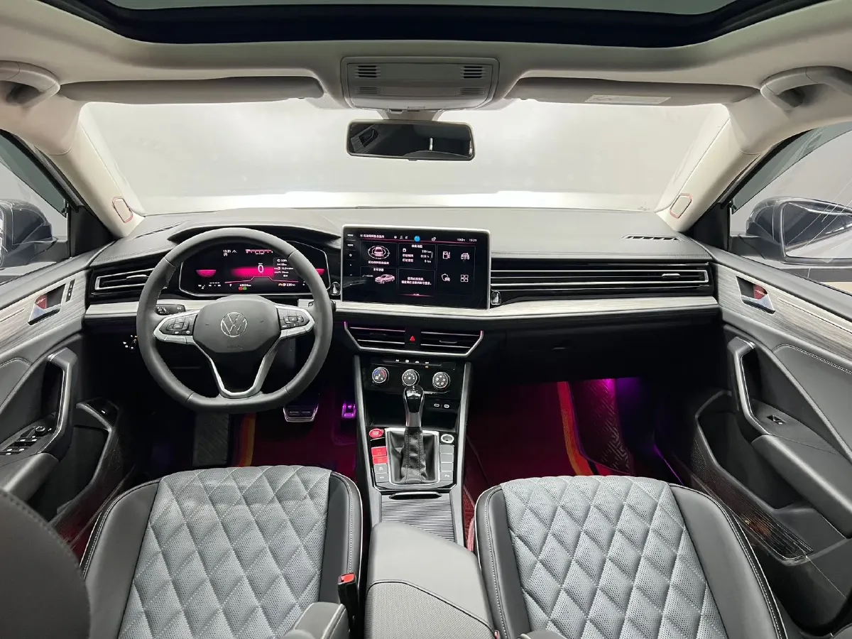 2023 Volkswagen Sagitar 1.5T 160HP L4 7DCT,autocango,china used car exporter,china ev exporter,chinese used car exporter,chinese used ev exporter