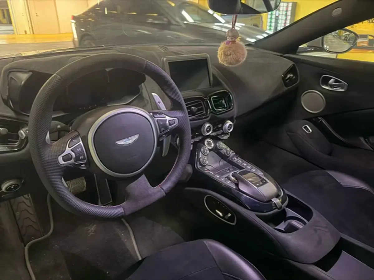 2018 Aston Martin V8 Vantage 4.0T 510HP V8 8AT,autocango,china used car exporter,china ev exporter,chinese used car exporter,chinese used ev exporter