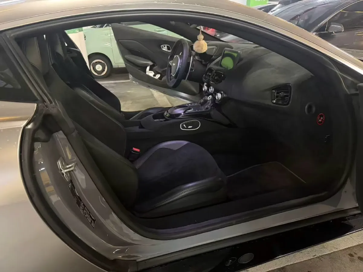 2018 Aston Martin V8 Vantage 4.0T 510HP V8 8AT,autocango,china used car exporter,china ev exporter,chinese used car exporter,chinese used ev exporter