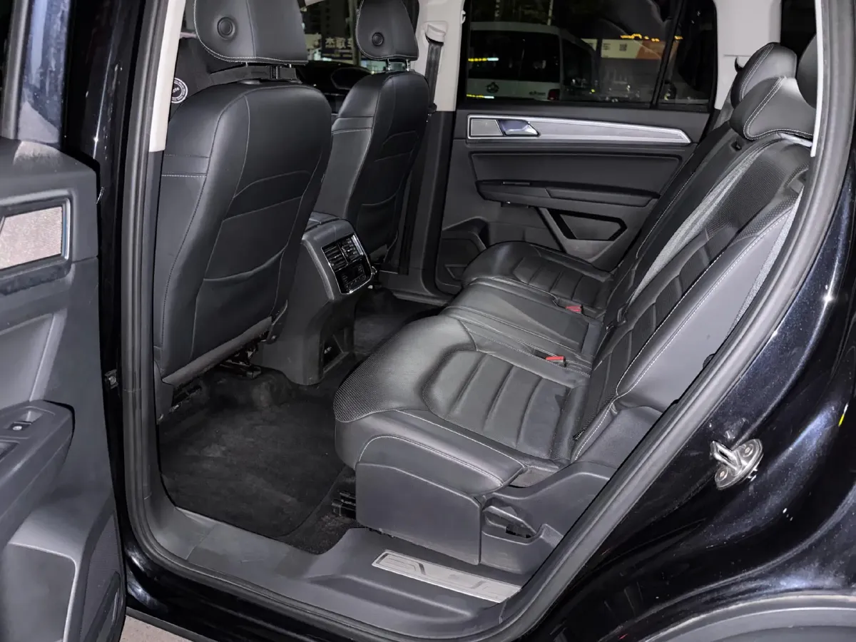 2019 Volkswagen Teramont 2.0T 186HP L4 7DCT,autocango,china used car exporter,china ev exporter,chinese used car exporter,chinese used ev exporter