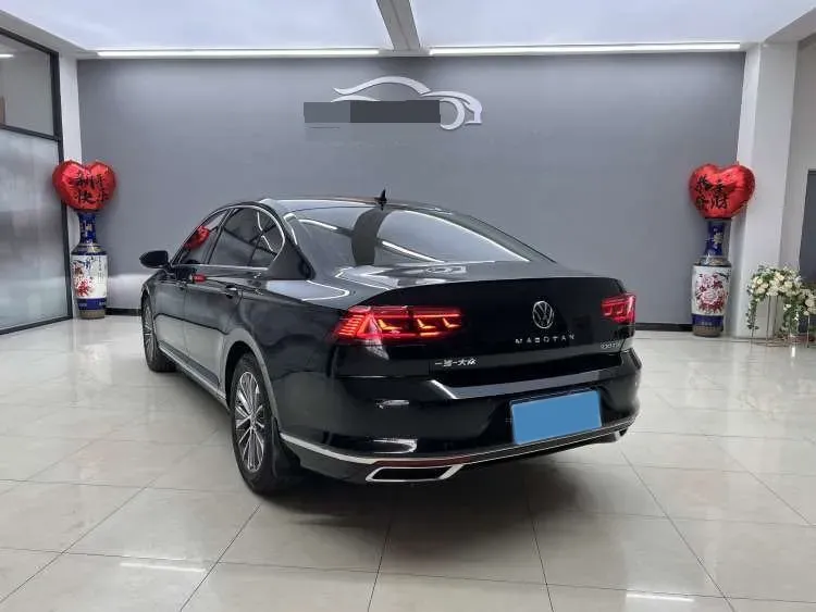 2020 Volkswagen Magotan 2.0T 186HP L4 7DCT,autocango,china used car exporter,china ev exporter,chinese used car exporter,chinese used ev exporter