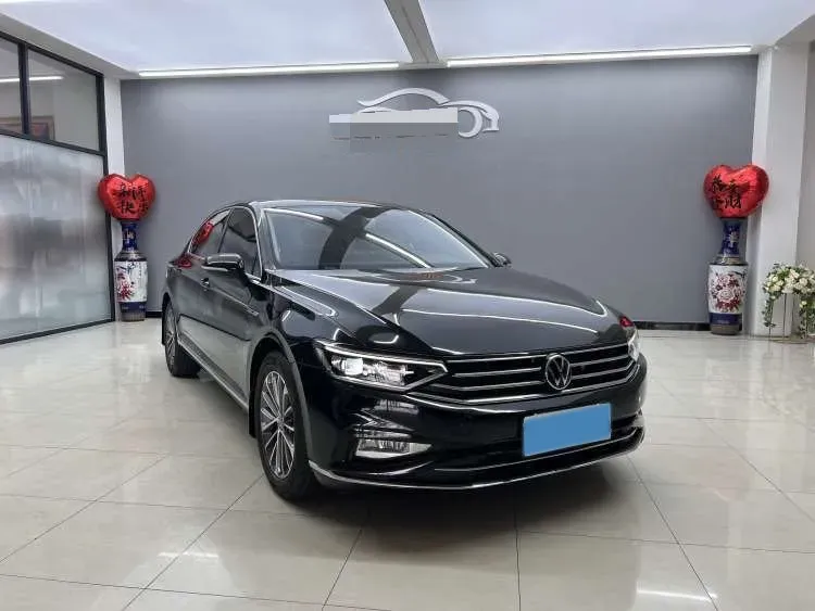 2020 Volkswagen Magotan 2.0T 186HP L4 7DCT,autocango,china used car exporter,china ev exporter,chinese used car exporter,chinese used ev exporter