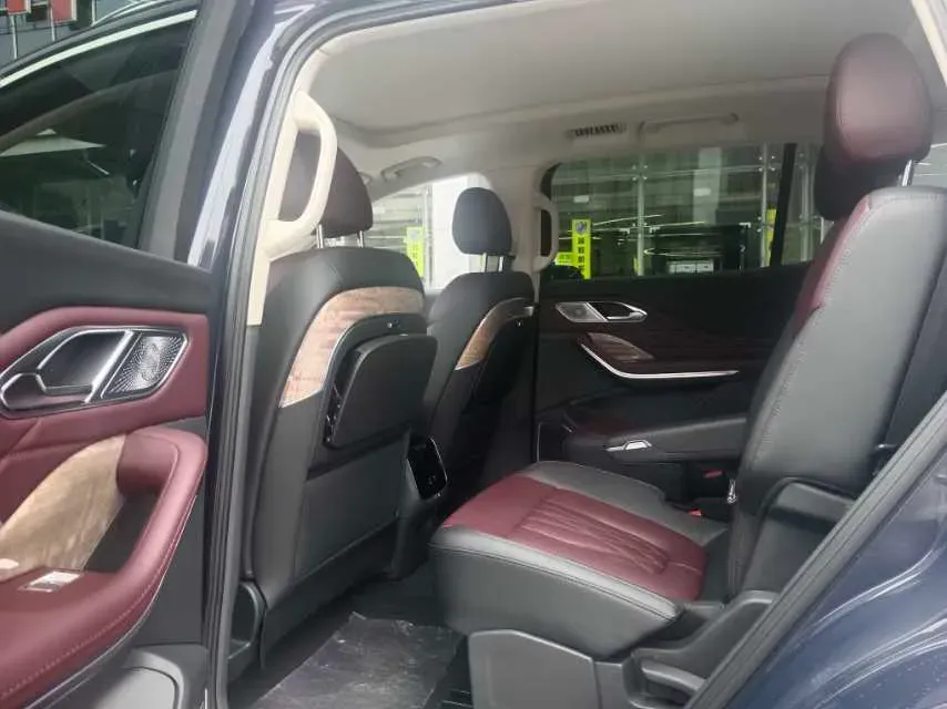 2023 HongQi HS7 2.0T 252HP L4 8AT,autocango,china used car exporter,china ev exporter,chinese used car exporter,chinese used ev exporter