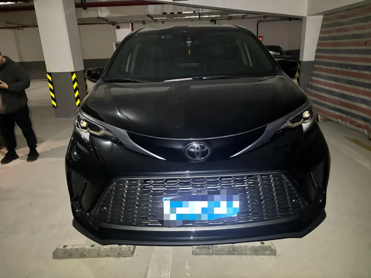 2024 Toyota Granvia 2.5L 189HP L4 E-CVT Hybrid,autocango,china used car exporter,china ev exporter,chinese used car exporter,chinese used ev exporter