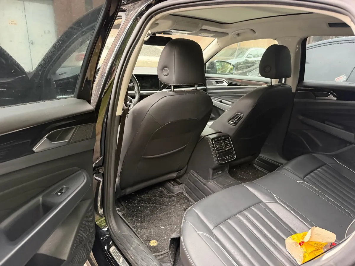 2023 Volkswagen Passat 2.0T 186HP L4 7DCT,autocango,china used car exporter,china ev exporter,chinese used car exporter,chinese used ev exporter