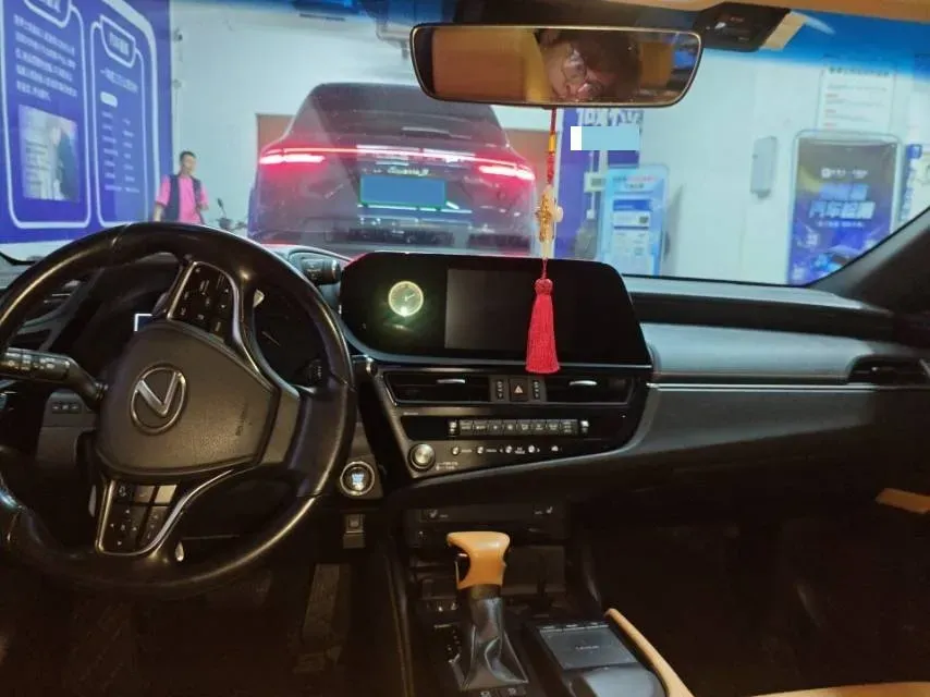 2022 Lexus ES 2.0L 173HP L4 CVT,autocango,china used car exporter,china ev exporter,chinese used car exporter,chinese used ev exporter