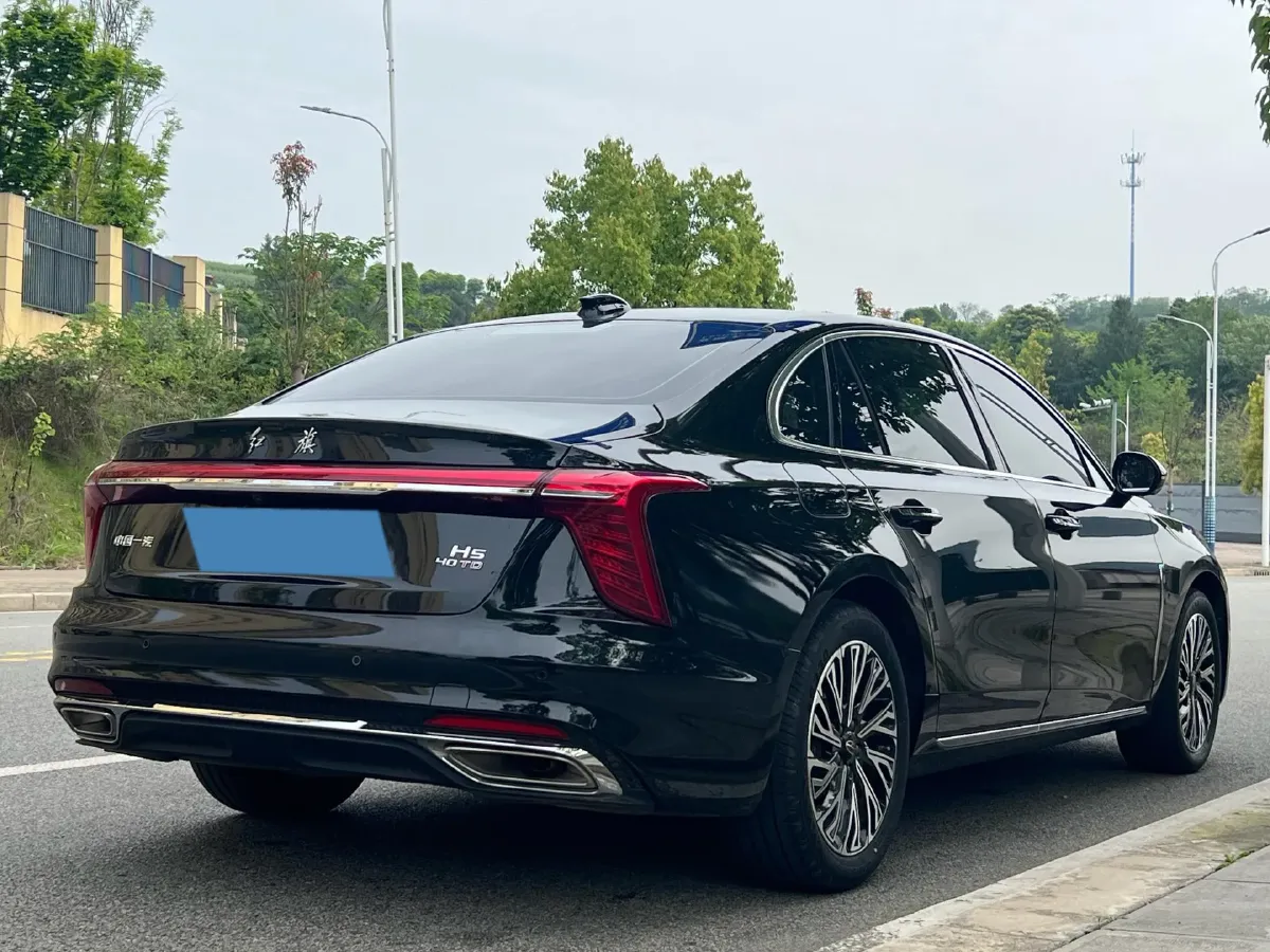 2023 HongQi H5 2.0T 224HP L4 8AT,autocango,china used car exporter,china ev exporter,chinese used car exporter,chinese used ev exporter