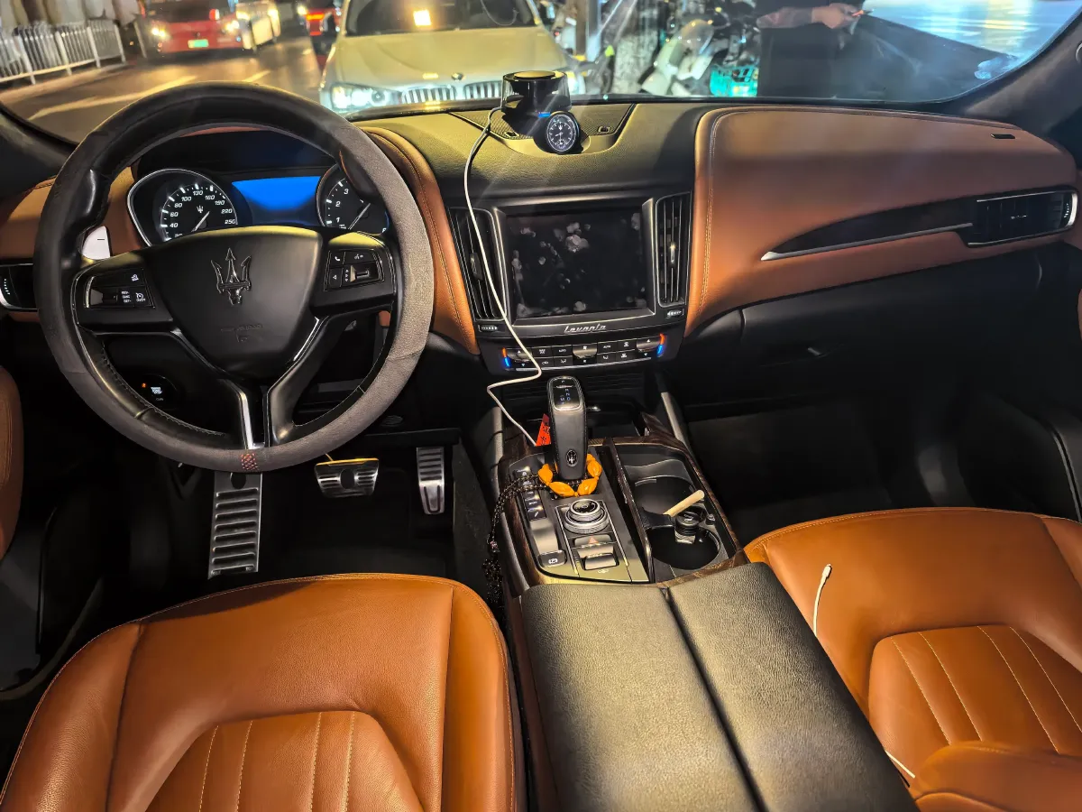 2018 Maserati Ghibli 3.0T 350HP V6 8AT,autocango,china used car exporter,china ev exporter,chinese used car exporter,chinese used ev exporter