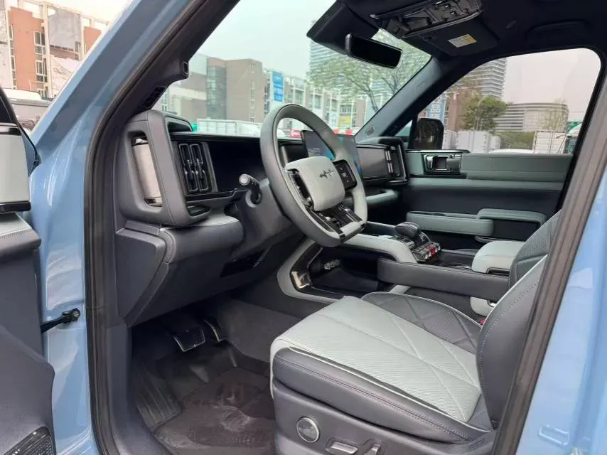 2023 FangChengBao Bao 5 1.5T 194HP L4 E-CVT PHEV 31.8KWH,autocango,china used car exporter,china ev exporter,chinese used car exporter,chinese used ev exporter