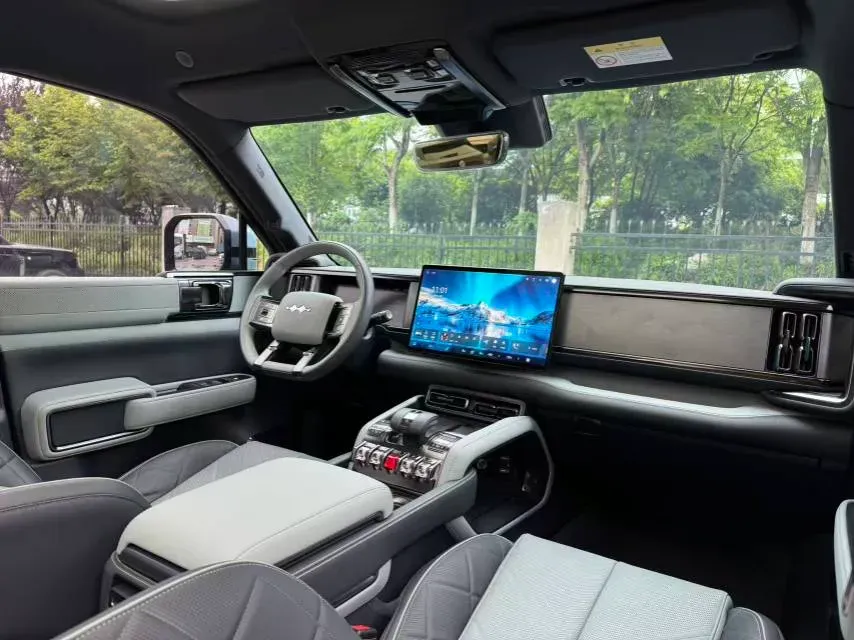 2023 FangChengBao Bao 5 1.5T 194HP L4 E-CVT PHEV 31.8KWH,autocango,china used car exporter,china ev exporter,chinese used car exporter,chinese used ev exporter