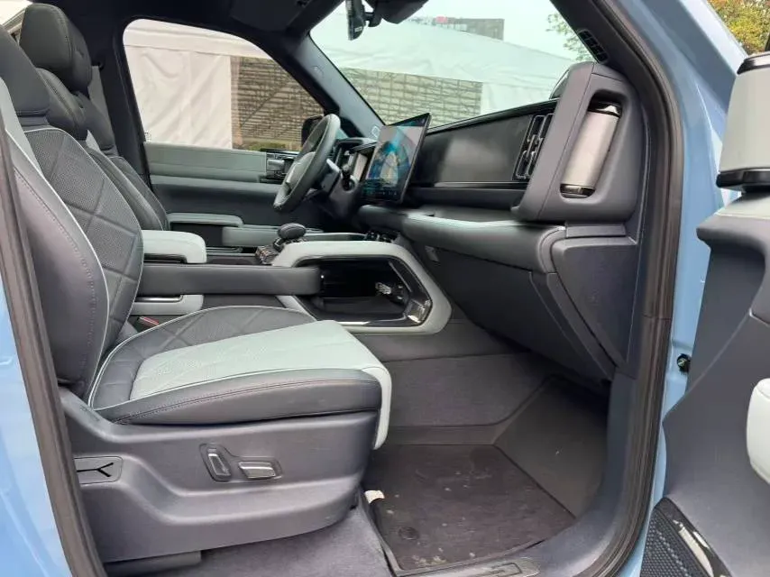 2023 FangChengBao Bao 5 1.5T 194HP L4 E-CVT PHEV 31.8KWH,autocango,china used car exporter,china ev exporter,chinese used car exporter,chinese used ev exporter