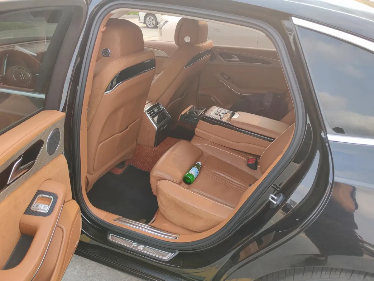 2020 HongQi H9 2.0T 252HP L4 7DCT,autocango,china used car exporter,china ev exporter,chinese used car exporter,chinese used ev exporter