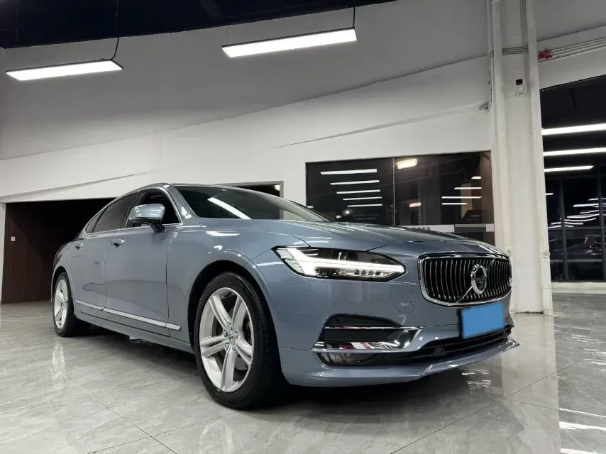 2019 Infiniti Q70 2.0T 211HP L4 7AT,autocango,china used car exporter,china ev exporter,chinese used car exporter,chinese used ev exporter