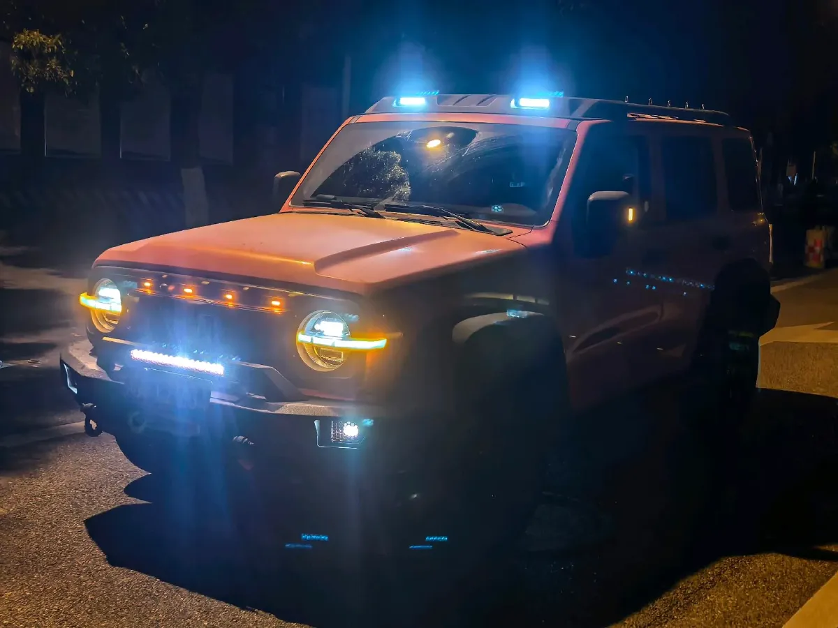 2021 Tank 300 2.0T 227HP L4 8AT,autocango,china used car exporter,china ev exporter,chinese used car exporter,chinese used ev exporter