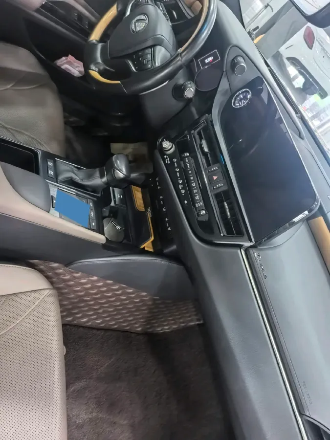 2021 Lexus ES 2.5L 178HP L4 E-CVT Hybrid,autocango,china used car exporter,china ev exporter,chinese used car exporter,chinese used ev exporter