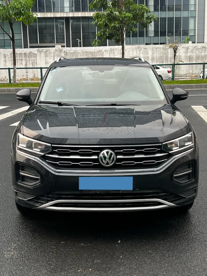 2019 Jeep Cherokee 2.0T 234HP L4 9AT,autocango,china used car exporter,china ev exporter,chinese used car exporter,chinese used ev exporter