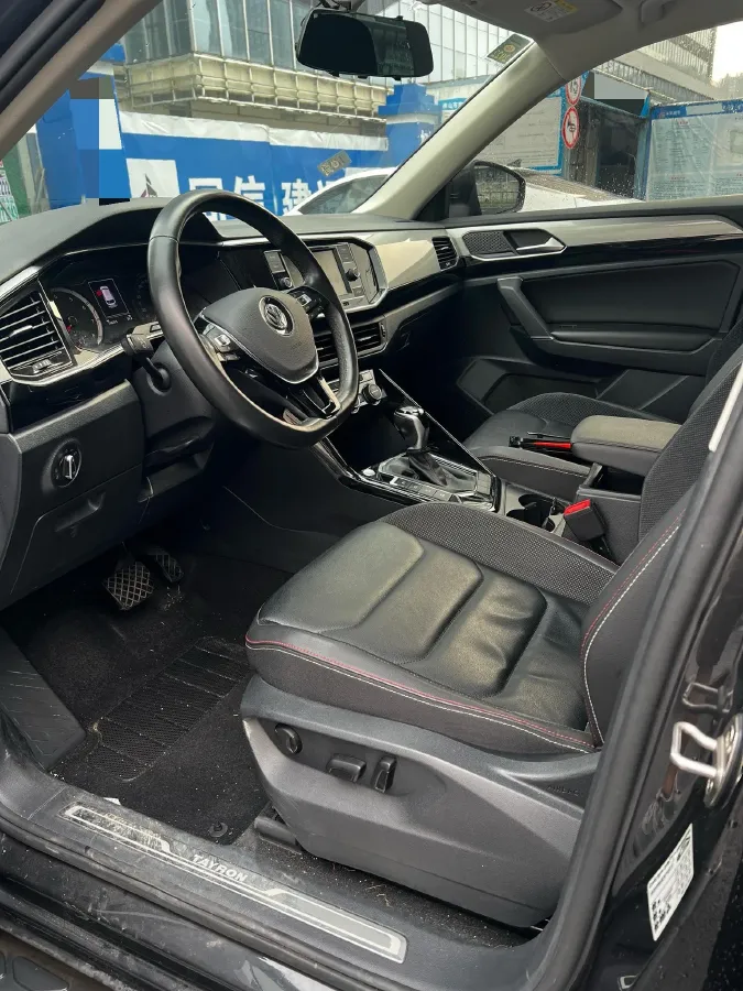 2019 Jeep Cherokee 2.0T 234HP L4 9AT,autocango,china used car exporter,china ev exporter,chinese used car exporter,chinese used ev exporter