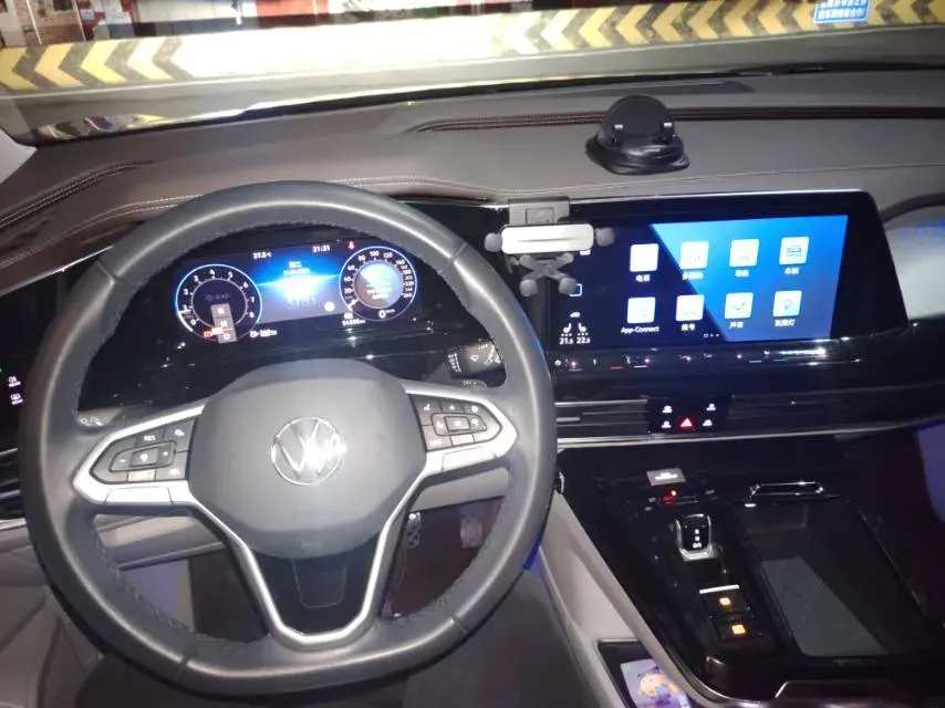 2022 Volkswagen Talagon 2.0T 220HP L4 7DCT,autocango,china used car exporter,china ev exporter,chinese used car exporter,chinese used ev exporter