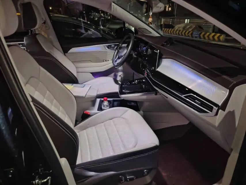 2022 Volkswagen Talagon 2.0T 220HP L4 7DCT,autocango,china used car exporter,china ev exporter,chinese used car exporter,chinese used ev exporter