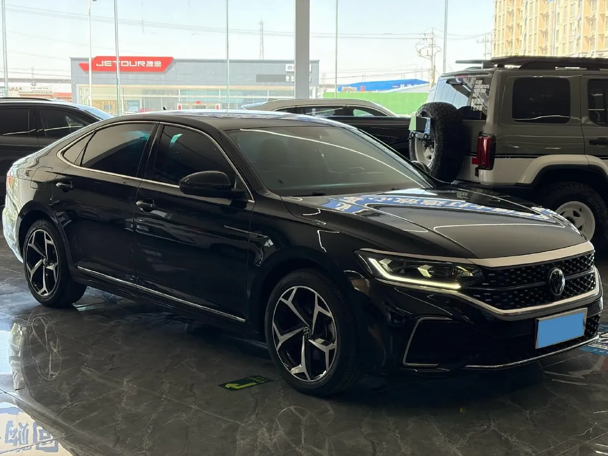 2023 Volkswagen Passat 2.0T 186HP L4 7DCT,autocango,china used car exporter,china ev exporter,chinese used car exporter,chinese used ev exporter