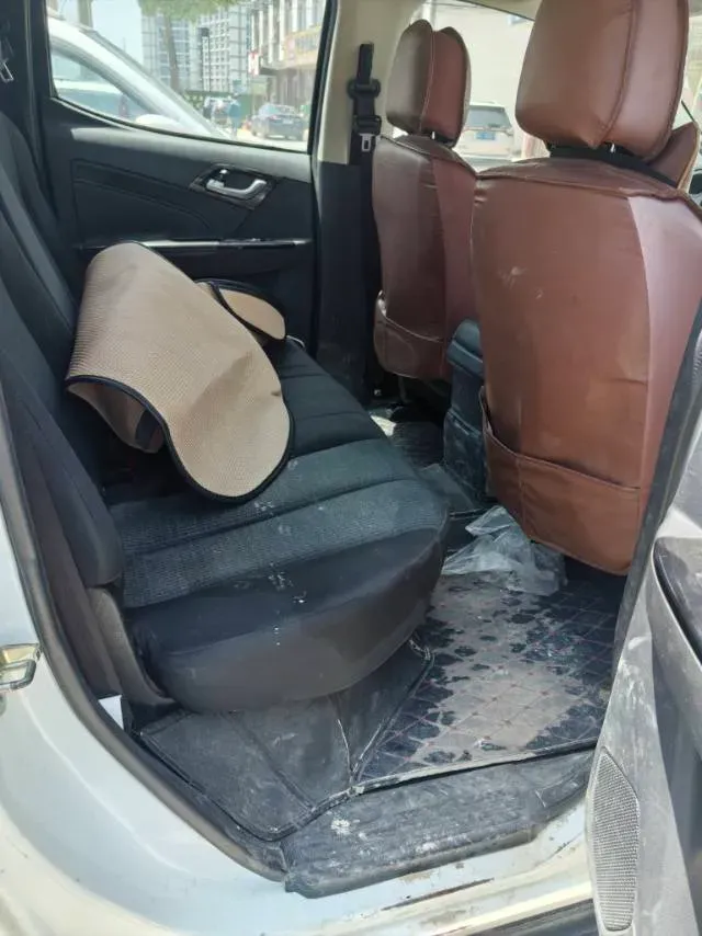 2020 Isuzu LingTuo 2.5T 150HP L4 6MT,autocango,china used car exporter,china ev exporter,chinese used car exporter,chinese used ev exporter