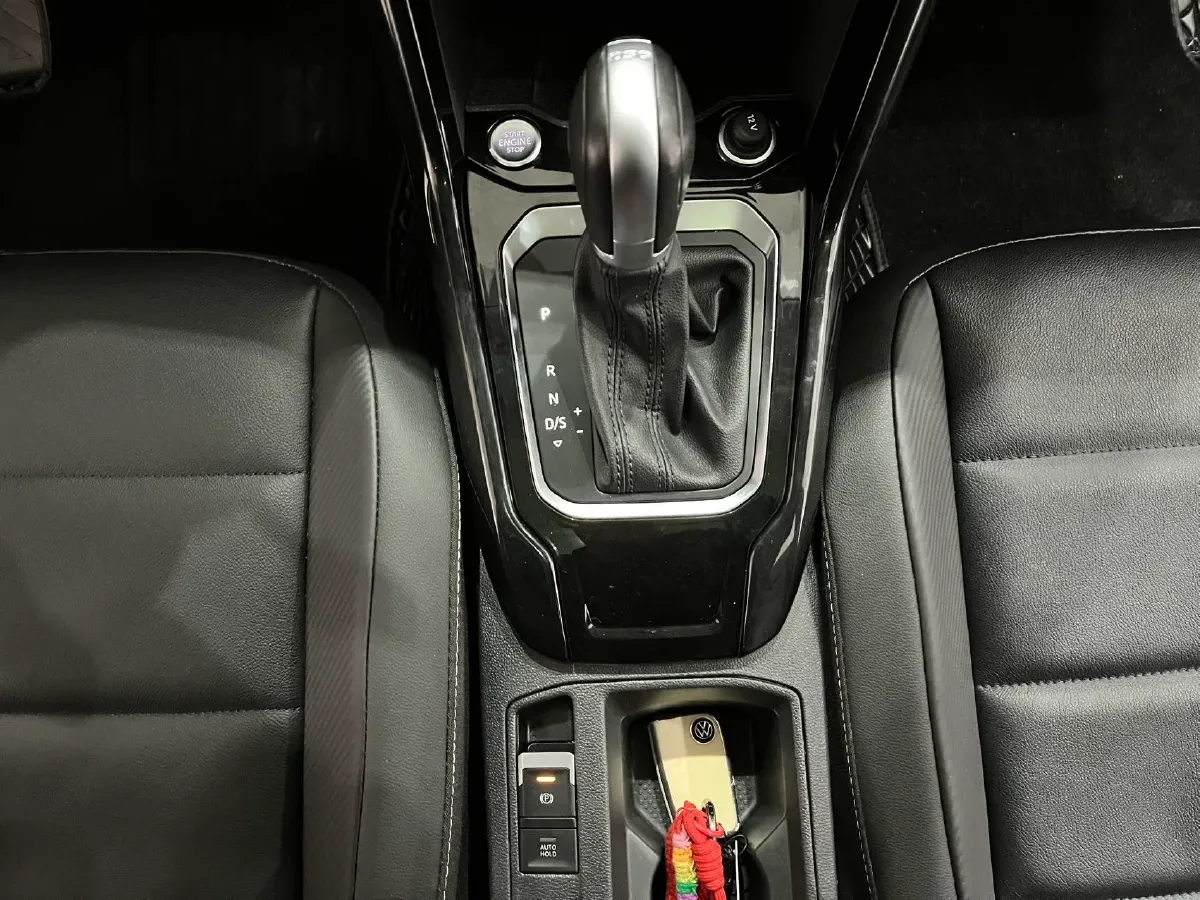 2022 Volkswagen T-Roc 1.4T 150HP L4 7DCT,autocango,china used car exporter,china ev exporter,chinese used car exporter,chinese used ev exporter