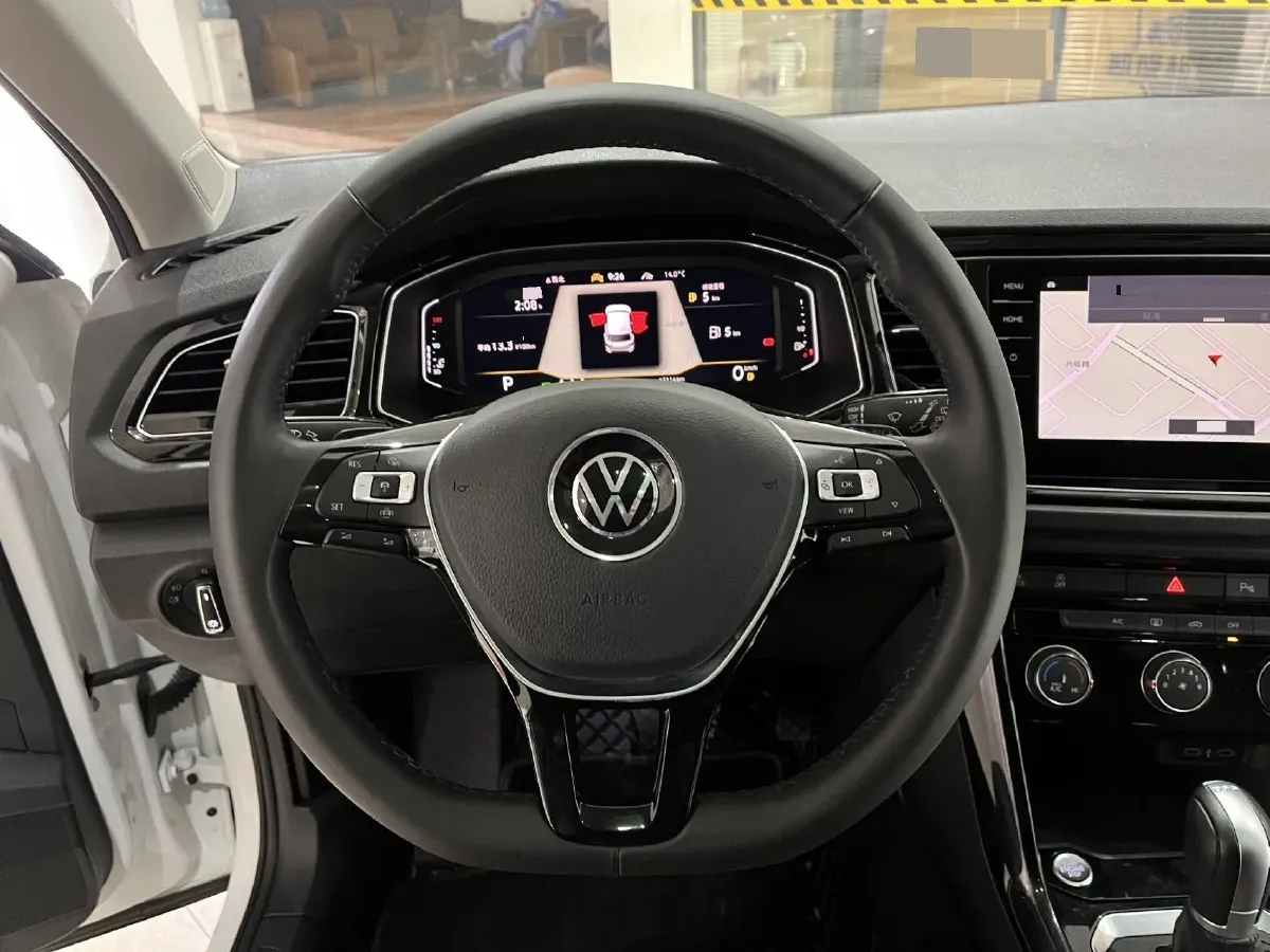 2022 Volkswagen T-Roc 1.4T 150HP L4 7DCT,autocango,china used car exporter,china ev exporter,chinese used car exporter,chinese used ev exporter