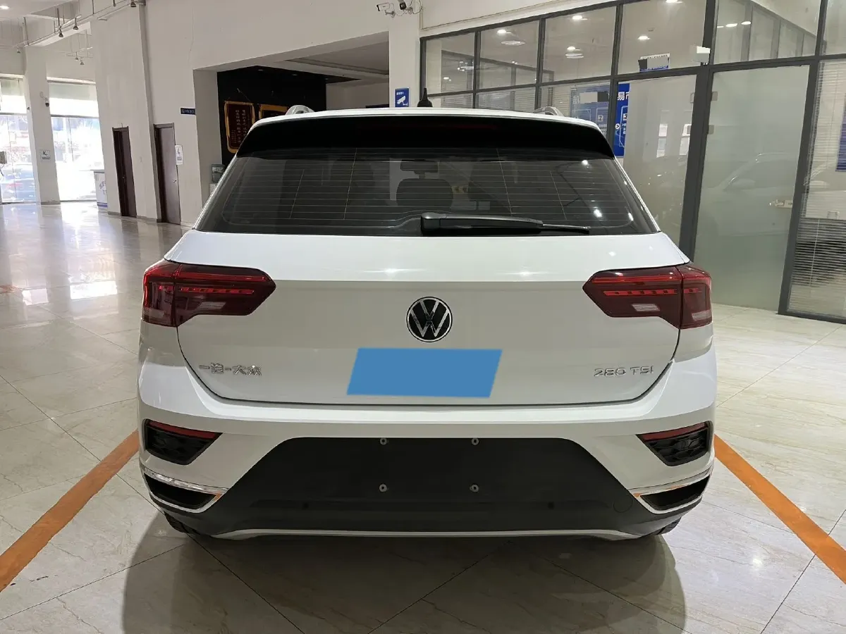 2022 Volkswagen T-Roc 1.4T 150HP L4 7DCT,autocango,china used car exporter,china ev exporter,chinese used car exporter,chinese used ev exporter