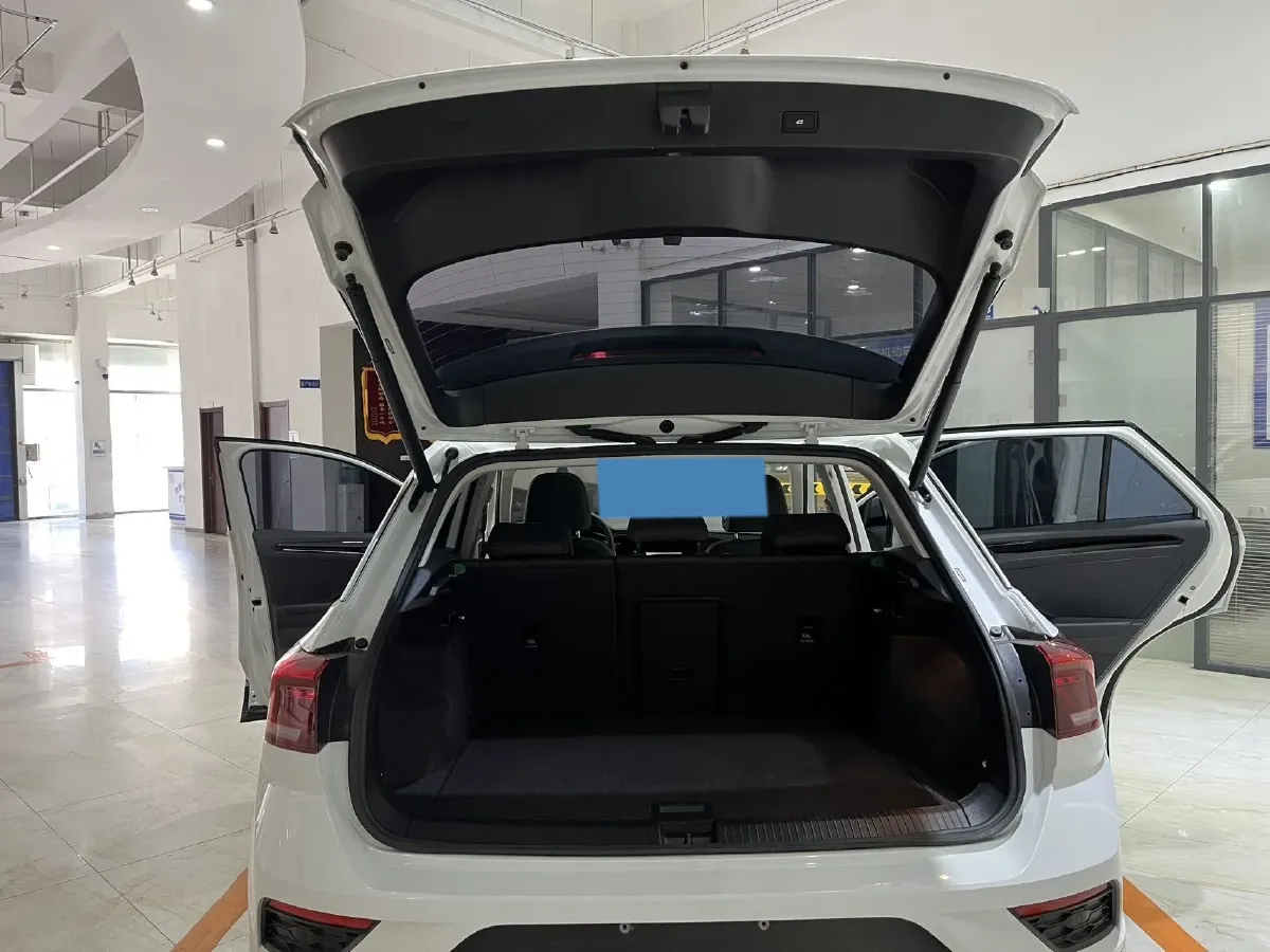 2022 Volkswagen T-Roc 1.4T 150HP L4 7DCT,autocango,china used car exporter,china ev exporter,chinese used car exporter,chinese used ev exporter