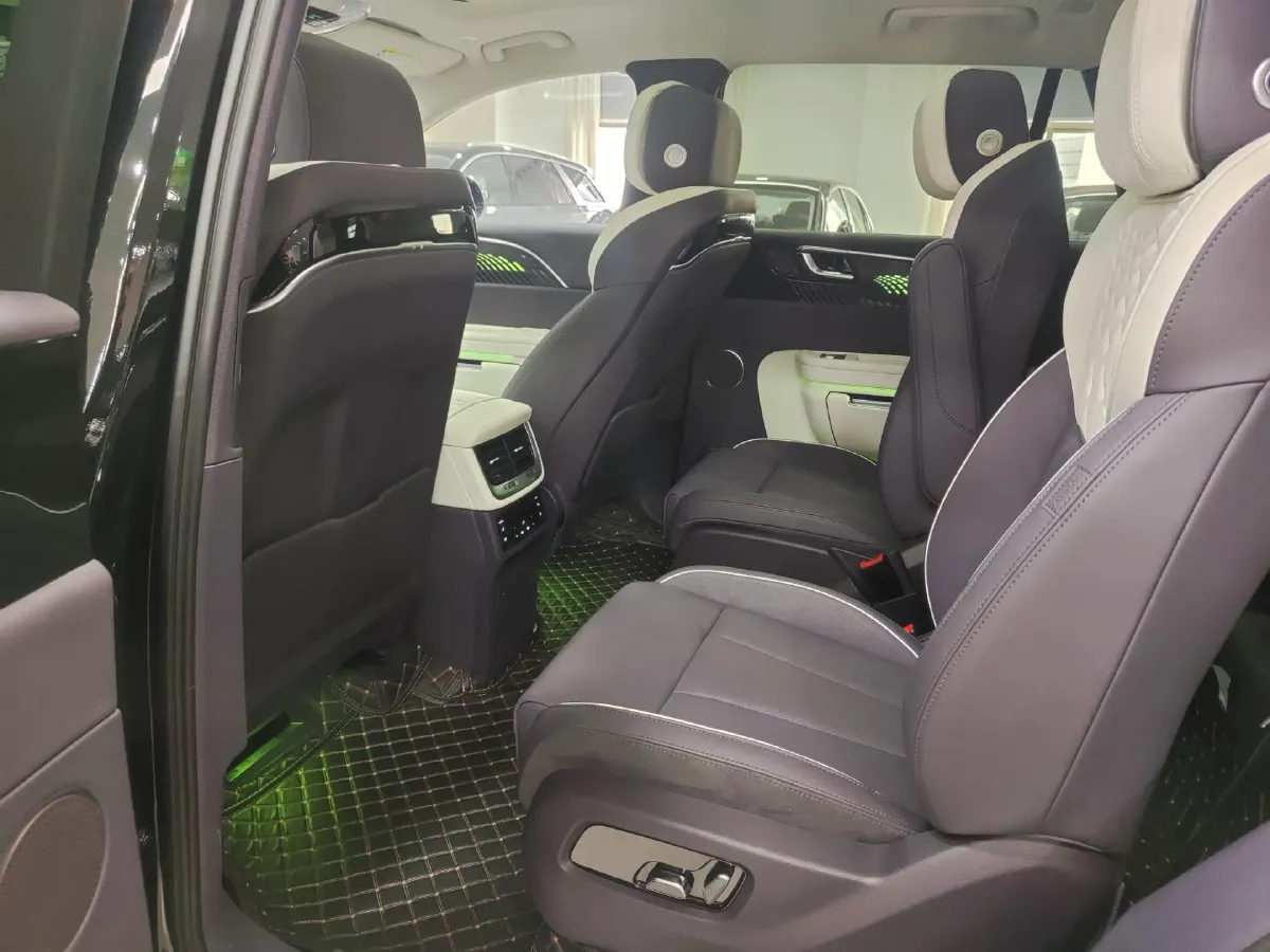 2022 HongQi E-HS9 BEV 120KWH,autocango,china used car exporter,china ev exporter,chinese used car exporter,chinese used ev exporter