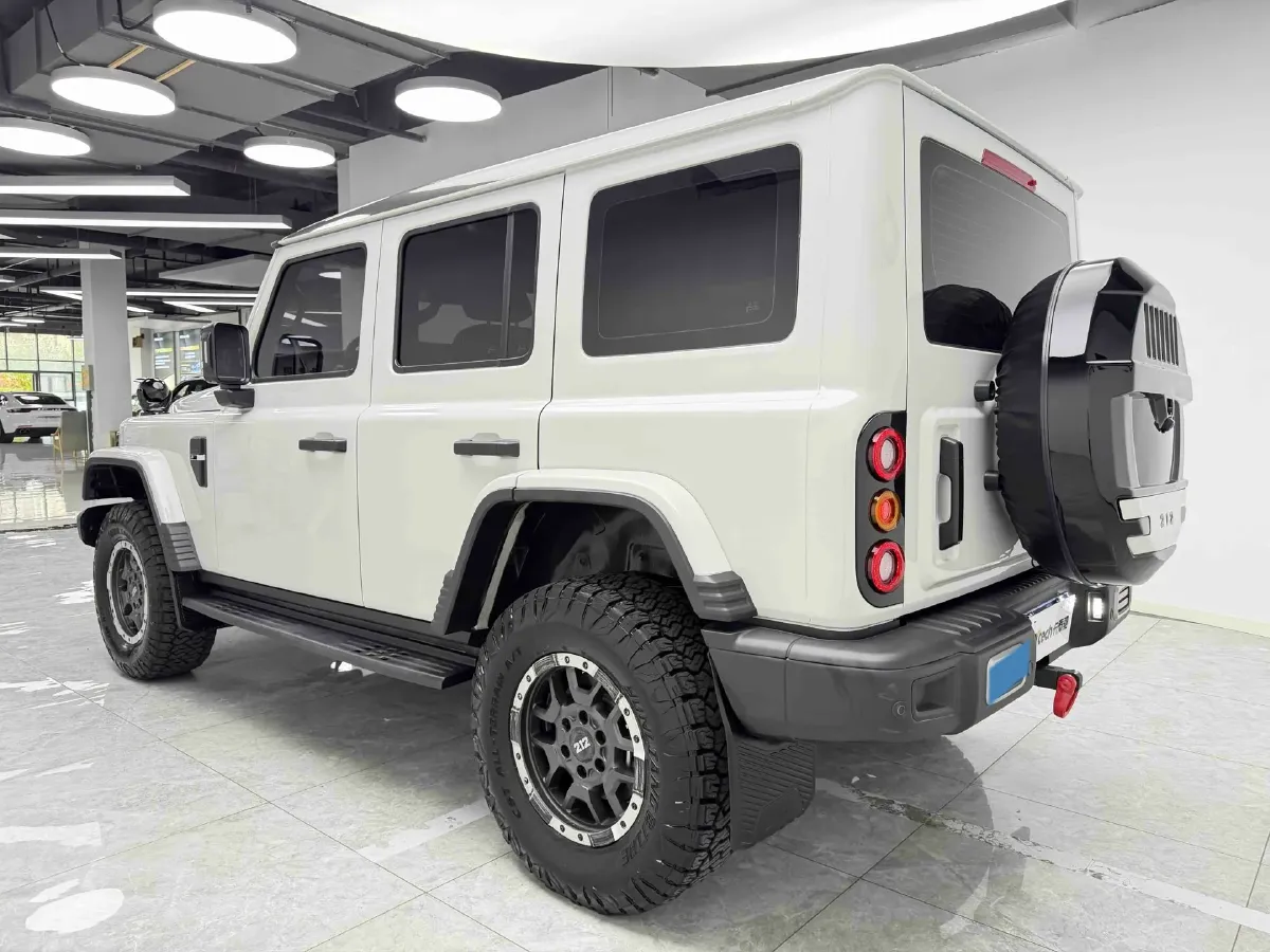 2025 212 212 T01 2.0T 252HP L4 8AT,autocango,china used car exporter,china ev exporter,chinese used car exporter,chinese used ev exporter