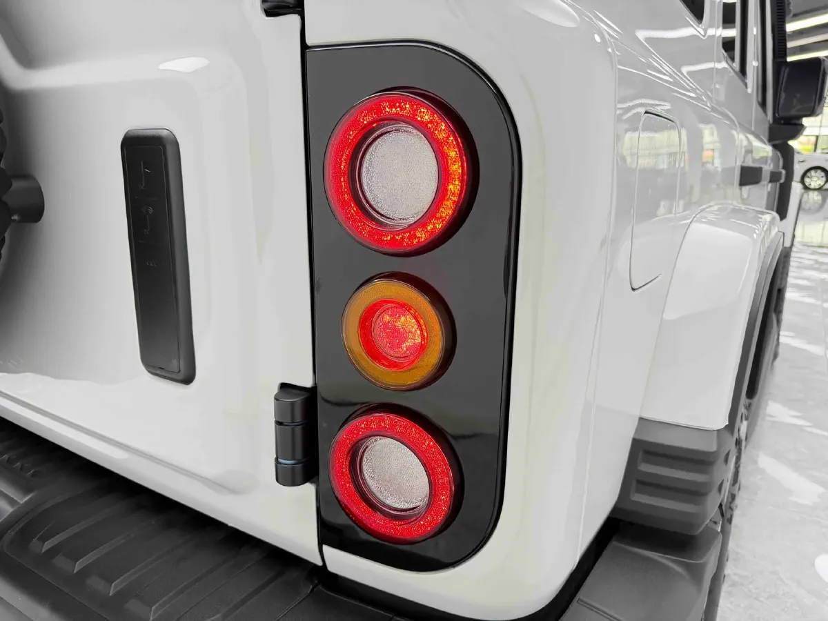 2025 212 212 T01 2.0T 252HP L4 8AT,autocango,china used car exporter,china ev exporter,chinese used car exporter,chinese used ev exporter