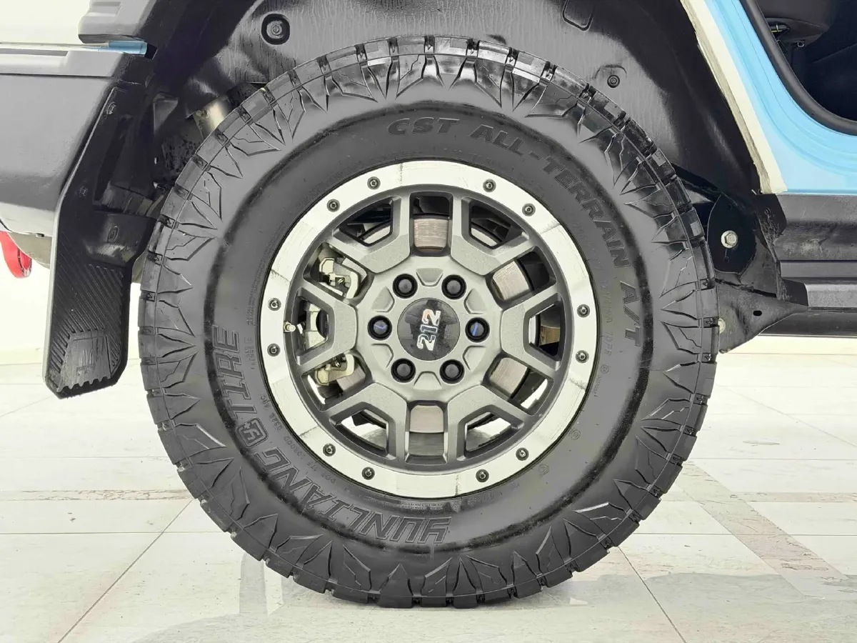 2025 212 212 T01 2.0T 252HP L4 8AT,autocango,china used car exporter,china ev exporter,chinese used car exporter,chinese used ev exporter