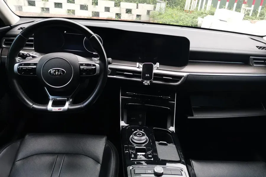 2020 Kia K5 2.0T 240HP L4 8AT,autocango,china used car exporter,china ev exporter,chinese used car exporter,chinese used ev exporter