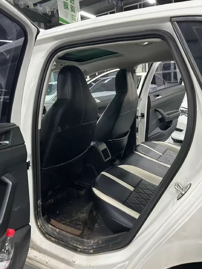 2023 Volkswagen Polo 1.5L 113HP L4 6AT,autocango,china used car exporter,china ev exporter,chinese used car exporter,chinese used ev exporter