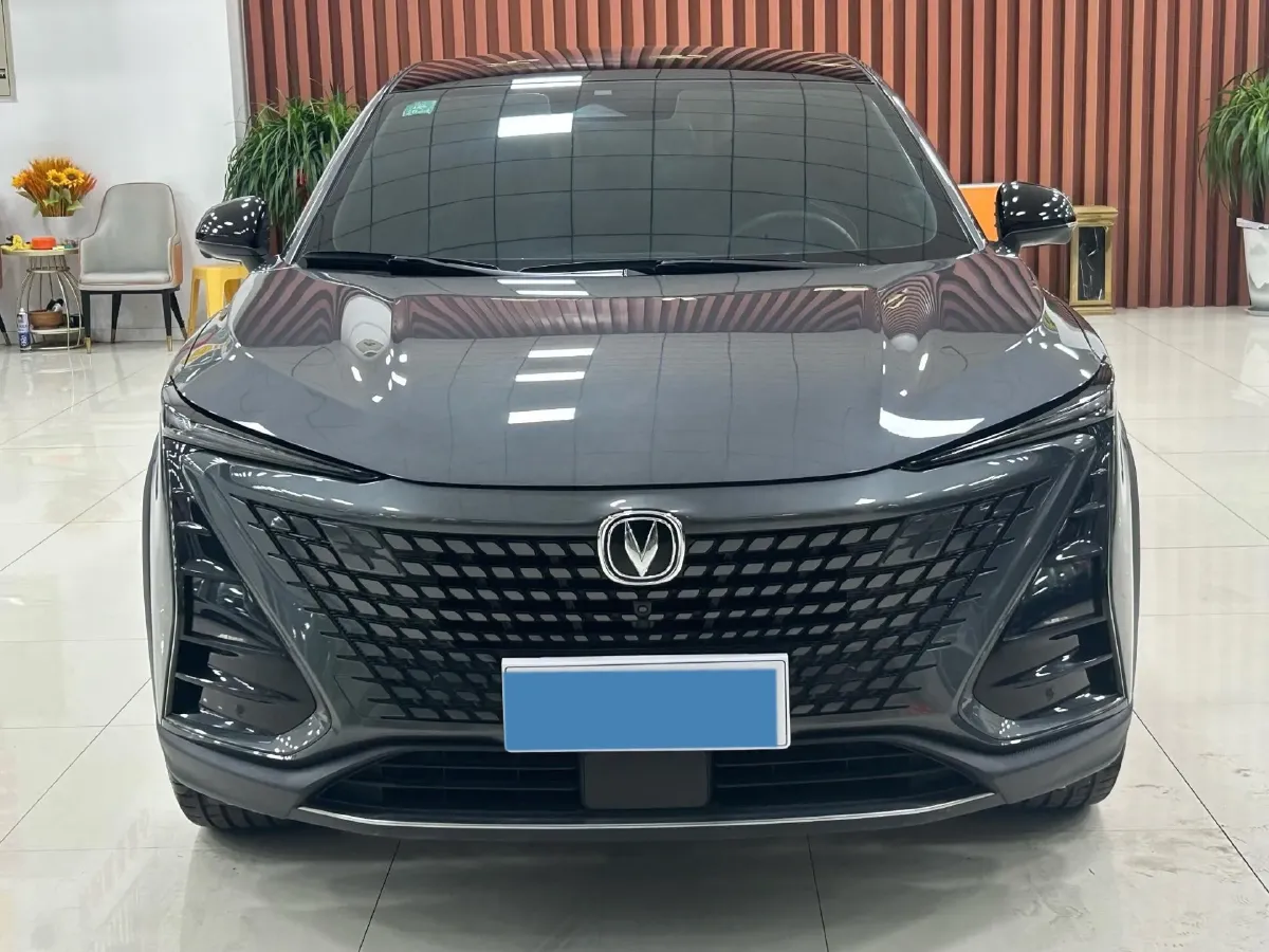 2022 ChangAn UNI-T 1.5T 188HP L4 7DCT,autocango,china used car exporter,china ev exporter,chinese used car exporter,chinese used ev exporter