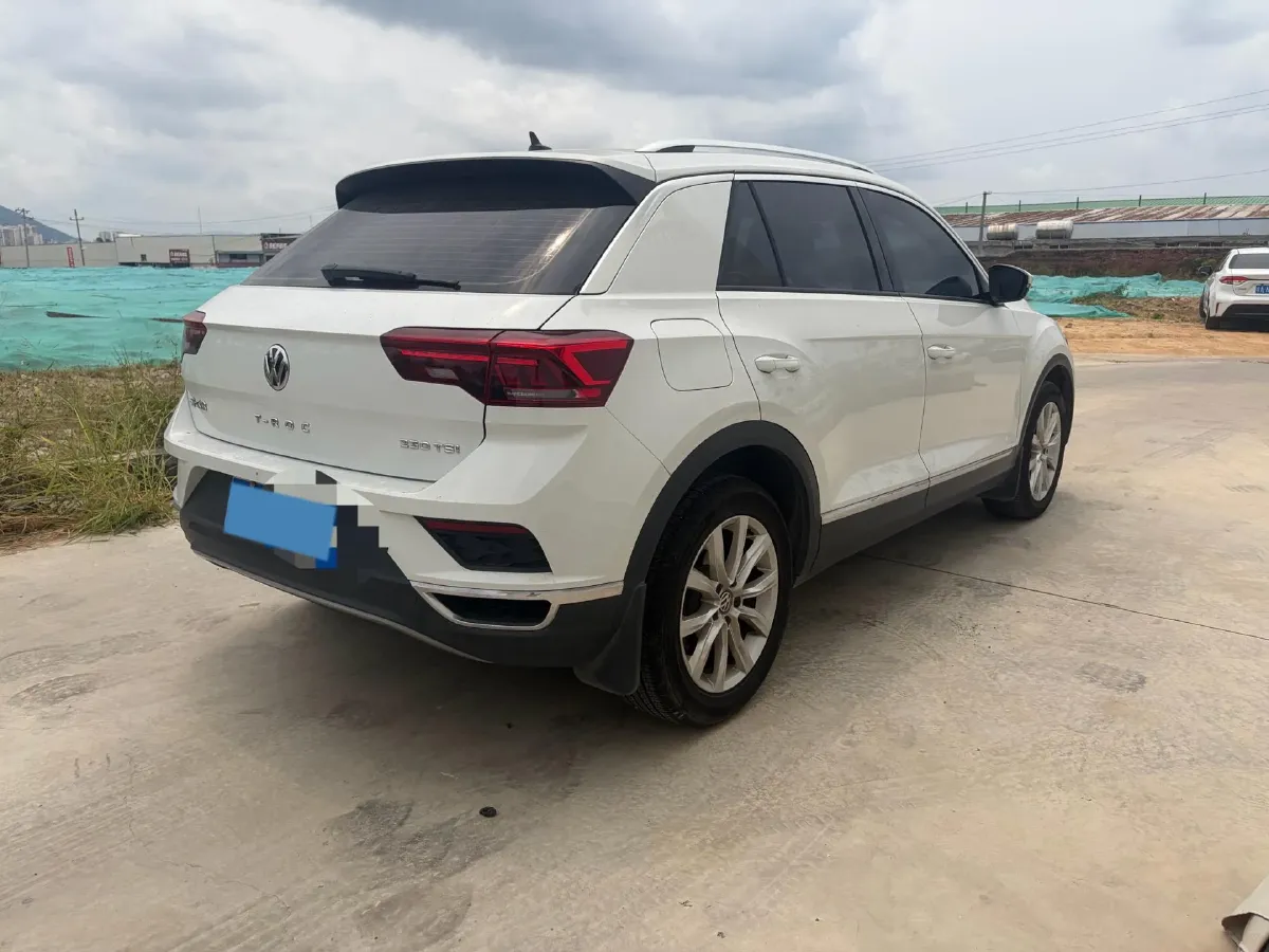 2019 Volkswagen T-Roc 1.4T 131HP L4 7DCT,autocango,china used car exporter,china ev exporter,chinese used car exporter,chinese used ev exporter