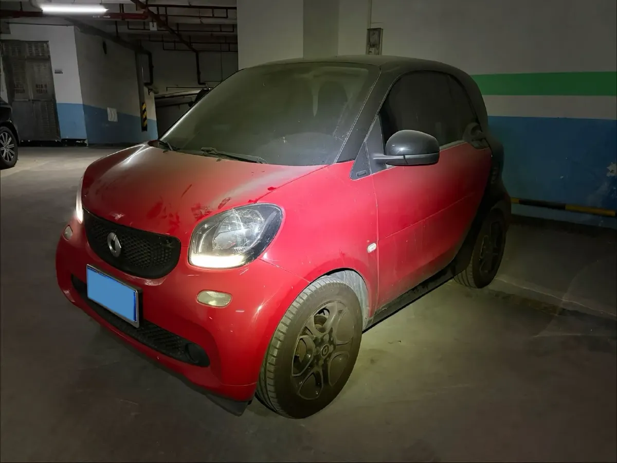 2019 Smart smart fortwo 0.9T 90HP L3 6DCT,autocango,china used car exporter,china ev exporter,chinese used car exporter,chinese used ev exporter