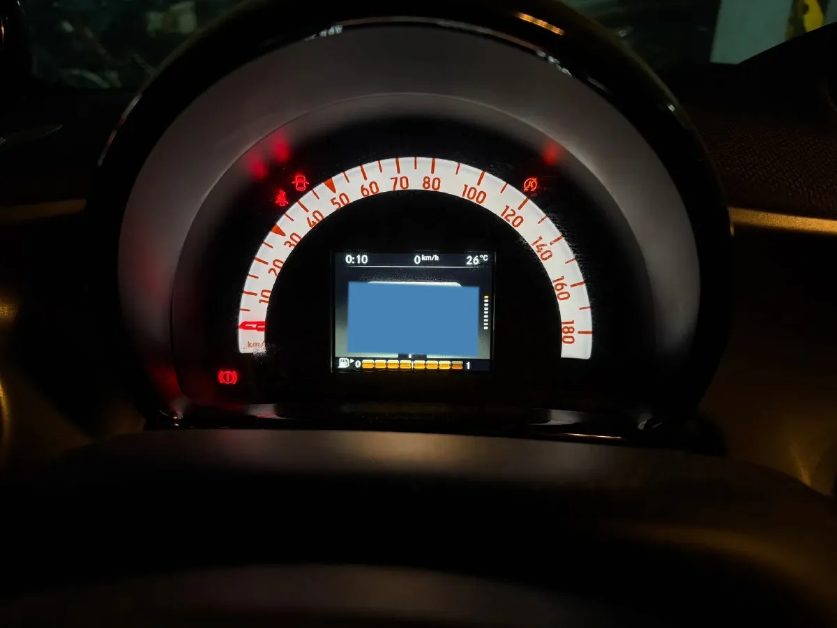 2019 Smart smart fortwo 0.9T 90HP L3 6DCT,autocango,china used car exporter,china ev exporter,chinese used car exporter,chinese used ev exporter