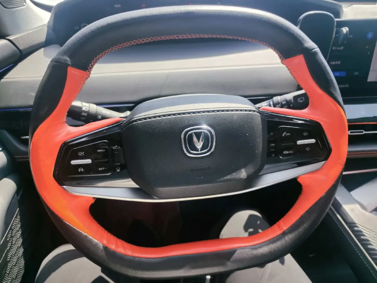 2023 ChangAn UNI-K iDD 1.5T 170HP L4 6TCT PHEV 28.39KWH,autocango,china used car exporter,china ev exporter,chinese used car exporter,chinese used ev exporter