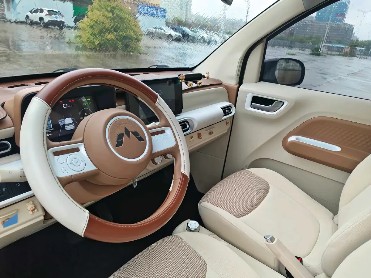 2024 WuLing HongGuang MINI EV BEV 17.3KWH,autocango,china used car exporter,china ev exporter,chinese used car exporter,chinese used ev exporter