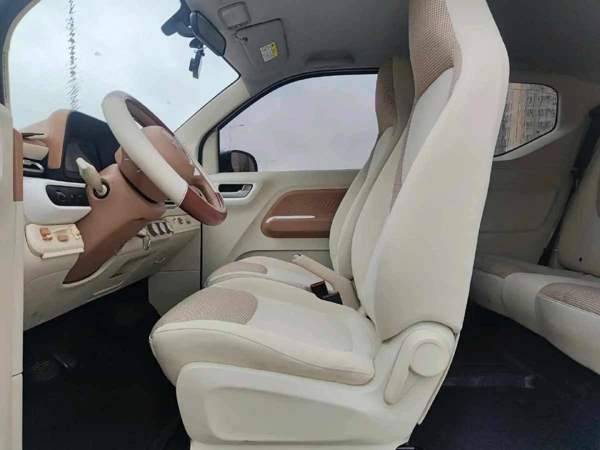 2024 WuLing HongGuang MINI EV BEV 17.3KWH,autocango,china used car exporter,china ev exporter,chinese used car exporter,chinese used ev exporter