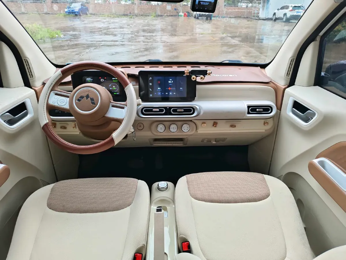 2024 WuLing HongGuang MINI EV BEV 17.3KWH,autocango,china used car exporter,china ev exporter,chinese used car exporter,chinese used ev exporter