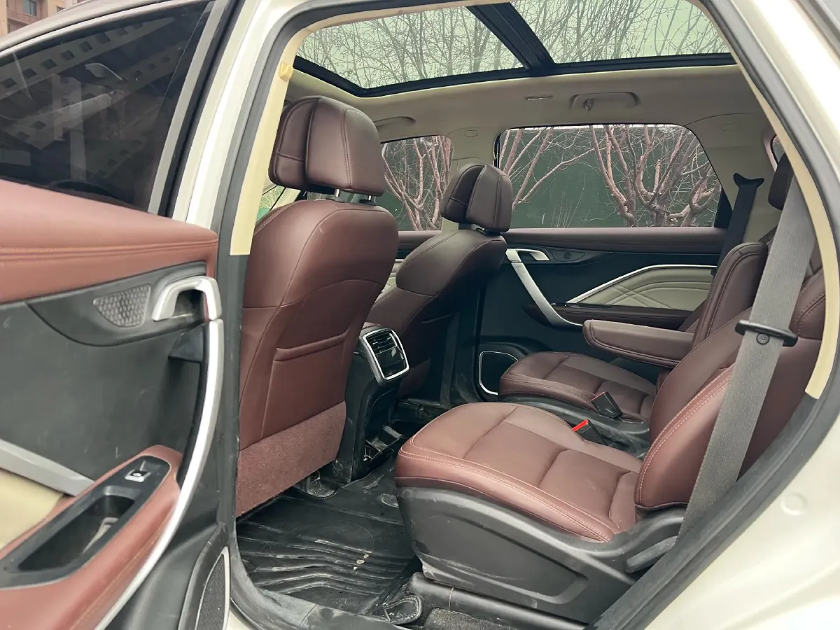 2022 Geely JiaJi 1.8T 184HP L4 7DCT,autocango,china used car exporter,china ev exporter,chinese used car exporter,chinese used ev exporter